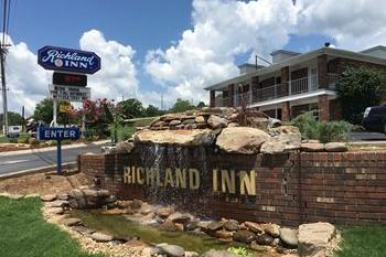 A Richland Inn Hotel