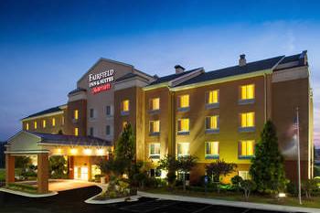 Fairfield Inn and Suites by Marriott Atlanta McDonough