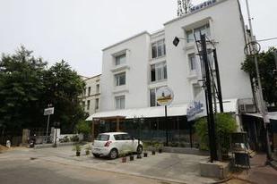 Hotel Marina Inn