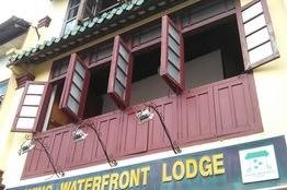 Kuching Waterfront  Lodge